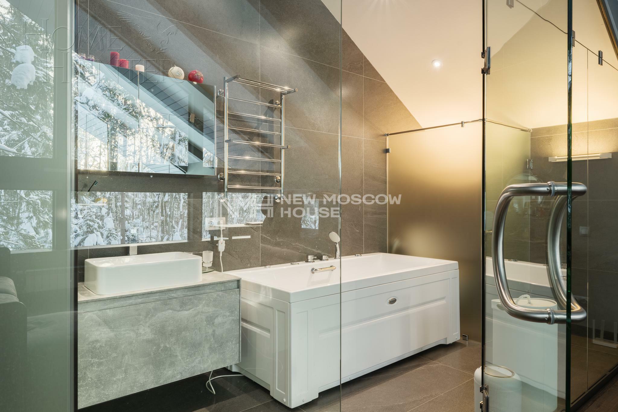 2-этажный коттедж 211 м² с отделкой