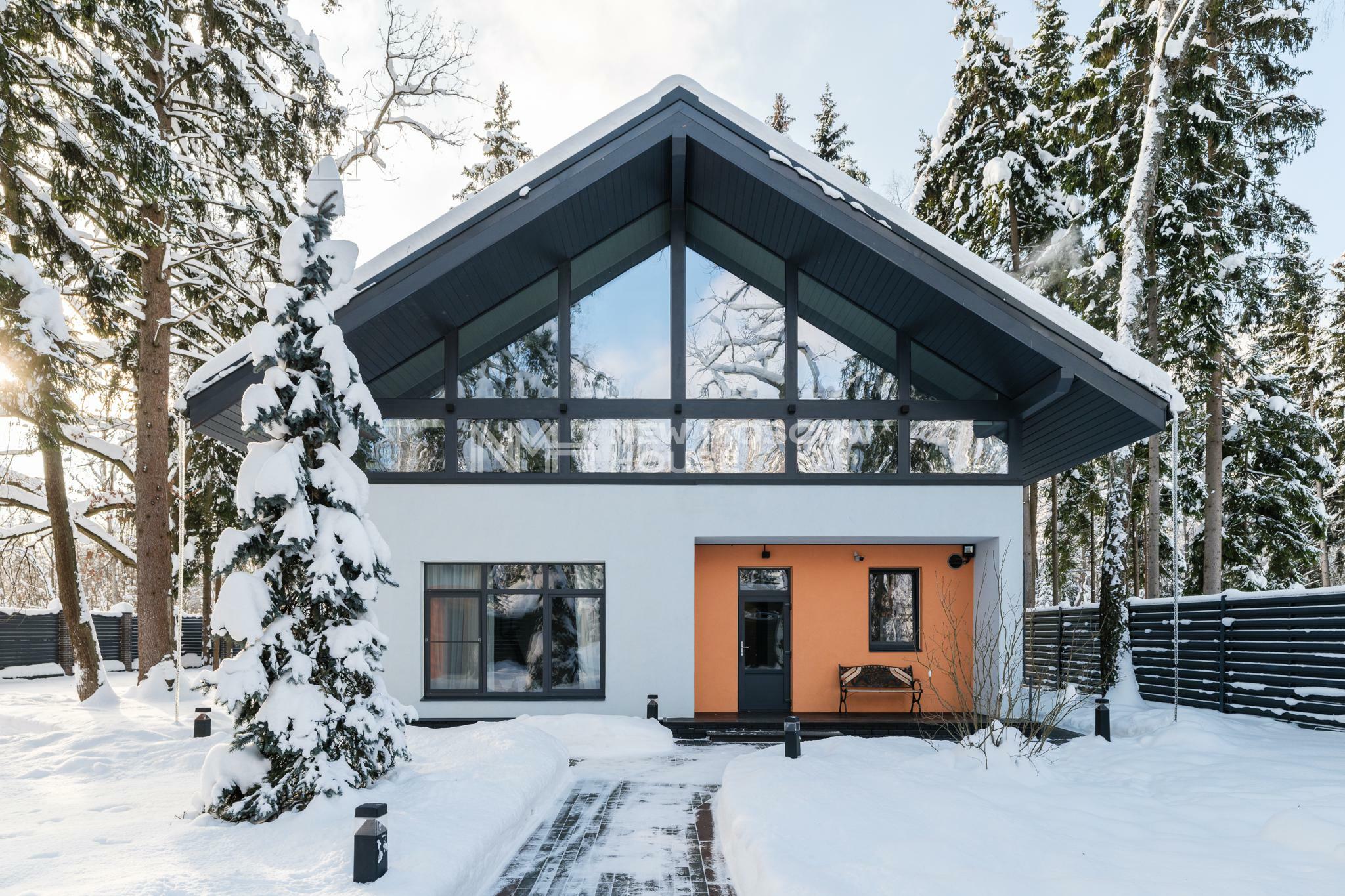 2-этажный коттедж 211 м² с отделкой