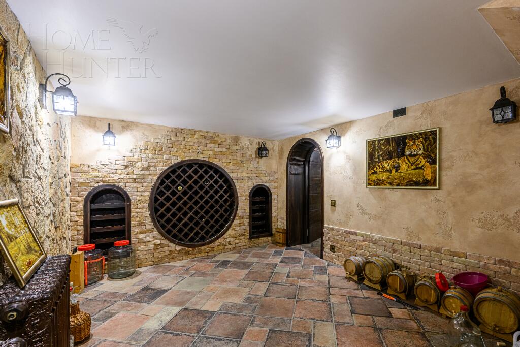 2-этажный коттедж 640 м² с отделкой