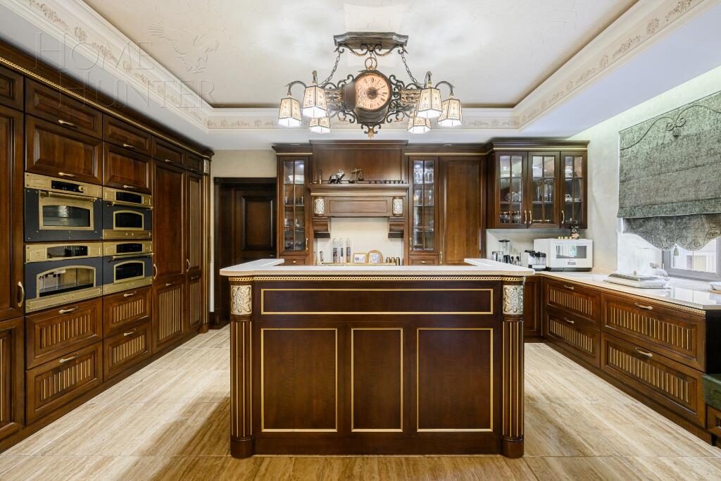 2-этажный коттедж 640 м² с отделкой