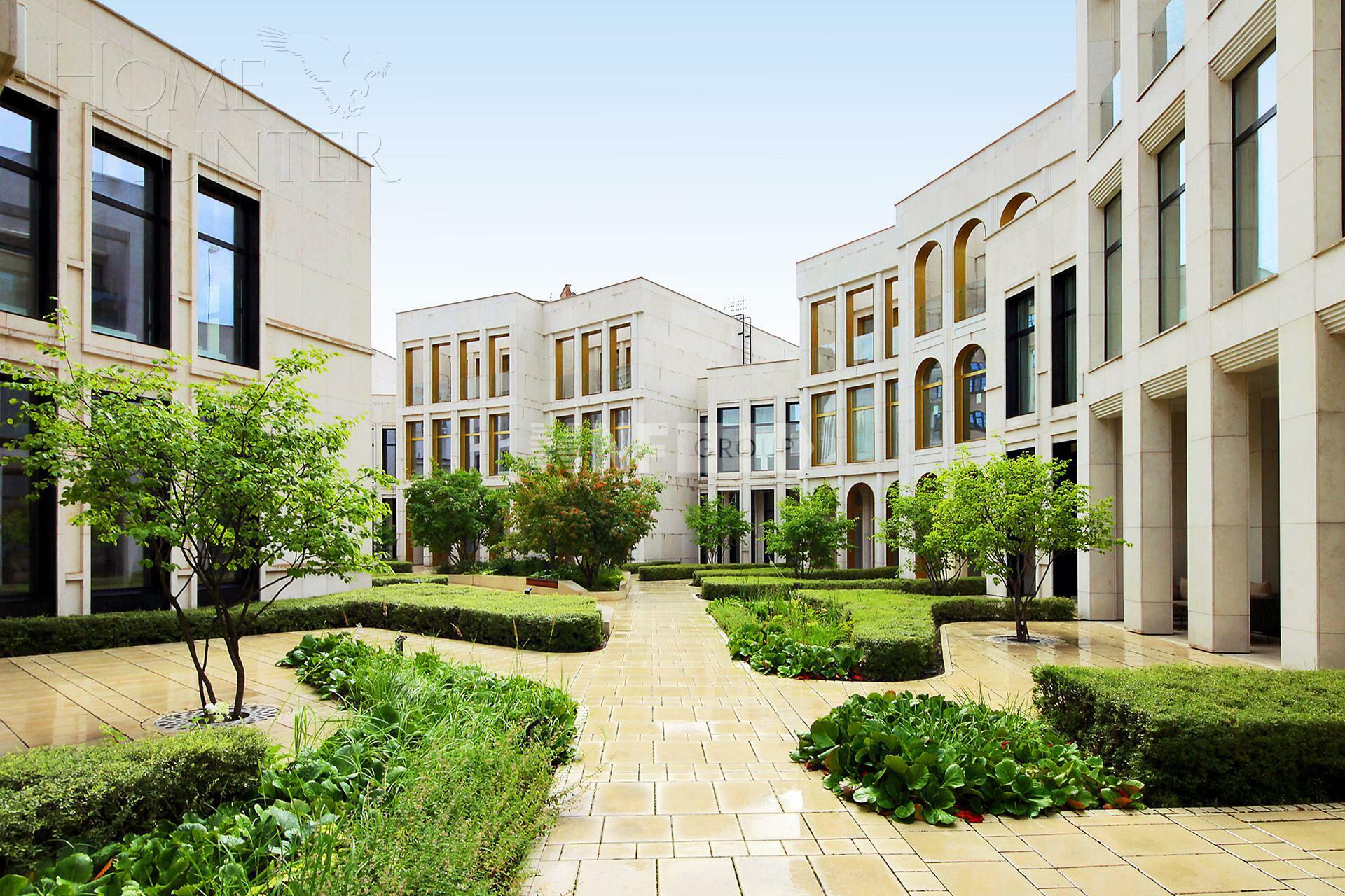 3-УРОВНЕВЫЙ ТАУНХАУС БЕЗ ОТДЕЛКИ 360 М² НА 1 ЭТАЖЕ