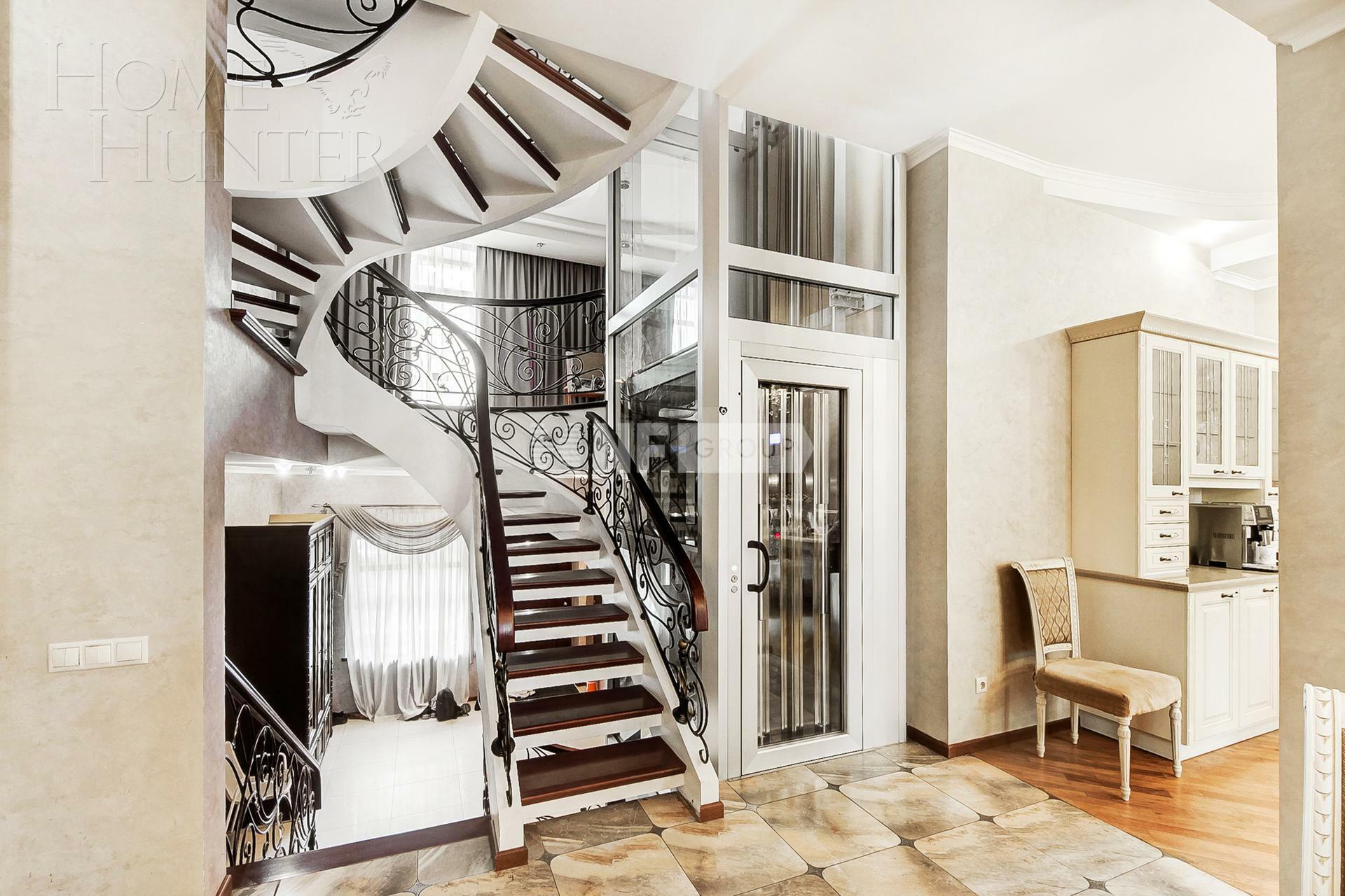 5-УРОВНЕВЫЙ ТАУНХАУС С ОТДЕЛКОЙ 783.4 М² НА 1 ЭТАЖЕ