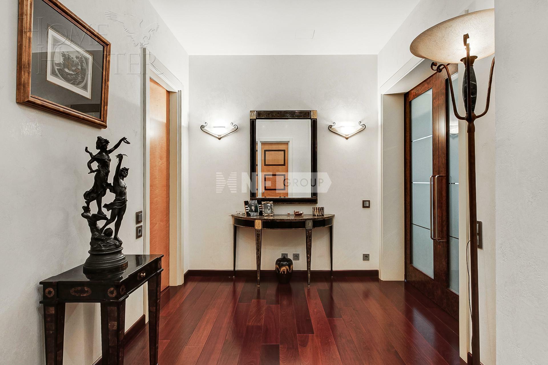 4-КОМН. КВАРТИРА С ОТДЕЛКОЙ 210.3 М² НА 3 ЭТАЖЕ