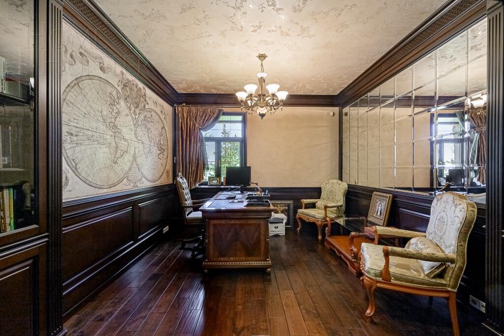 2-этажный коттедж 640 м² с отделкой