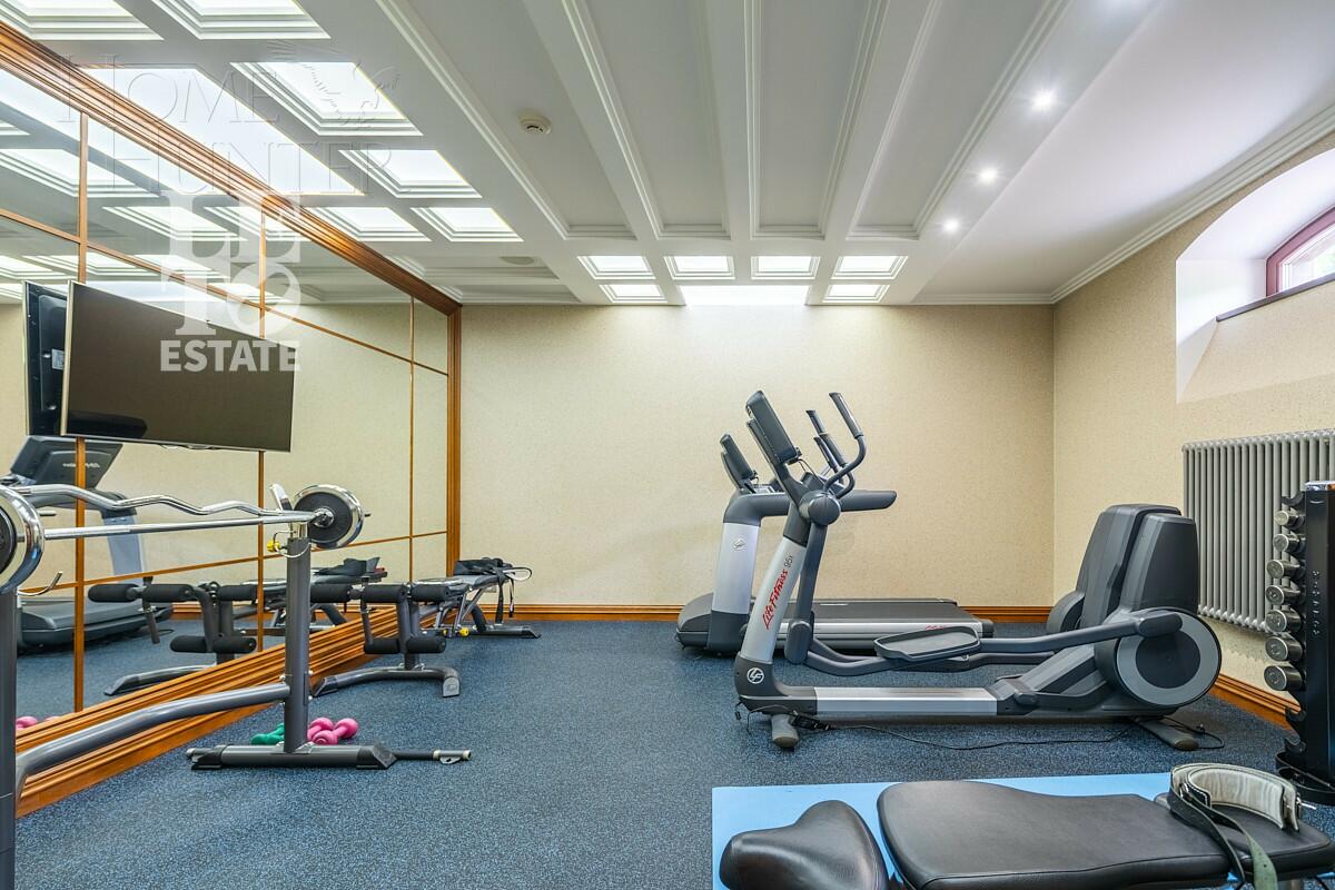 2-этажный коттедж 1 500 м² с отделкой