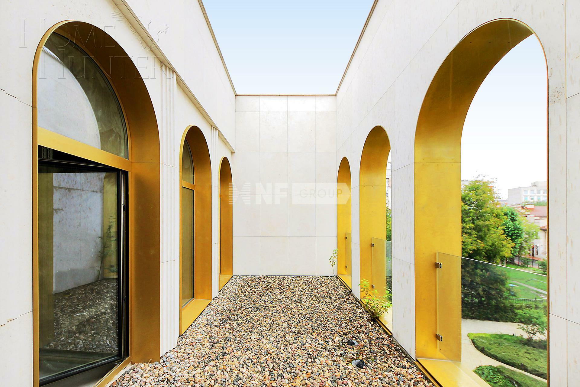 3-УРОВНЕВЫЙ ТАУНХАУС БЕЗ ОТДЕЛКИ 360 М² НА 1 ЭТАЖЕ