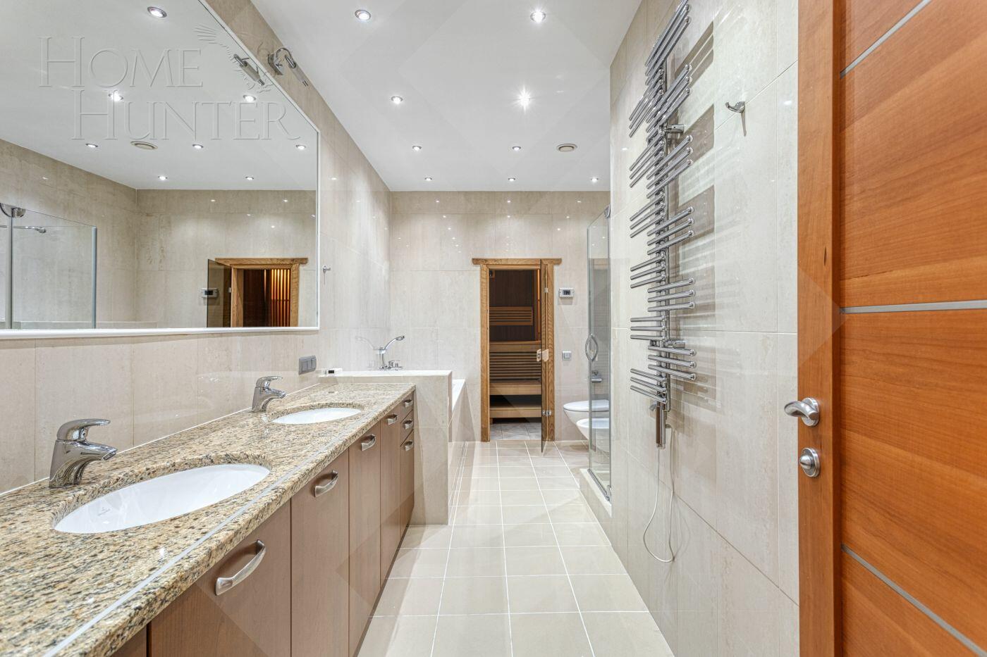 5-КОМН. КВАРТИРА С ОТДЕЛКОЙ 204.2 М² НА 3 ЭТАЖЕ