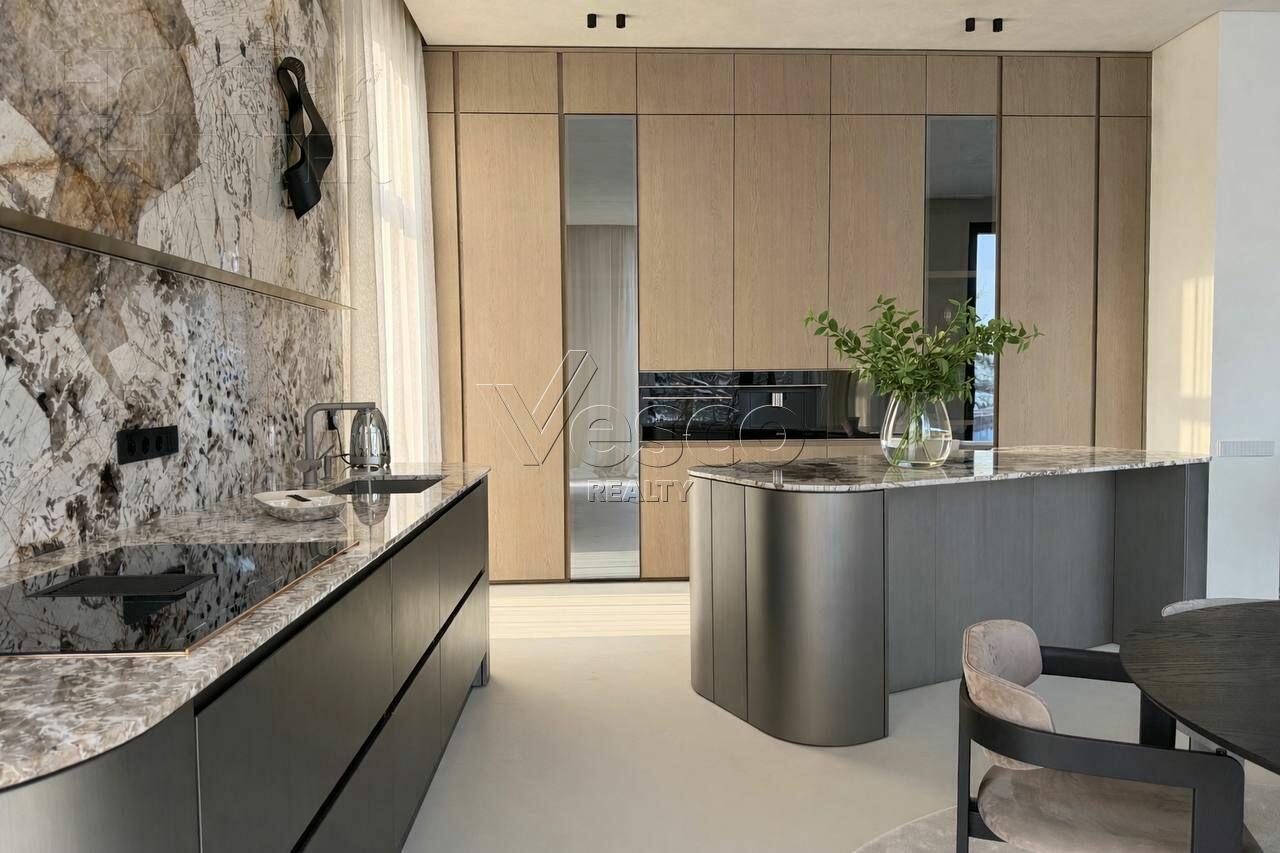 2-этажный коттедж 700 м² с отделкой