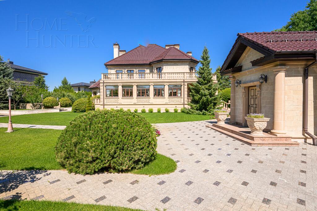 2-этажный коттедж 640 м² с отделкой