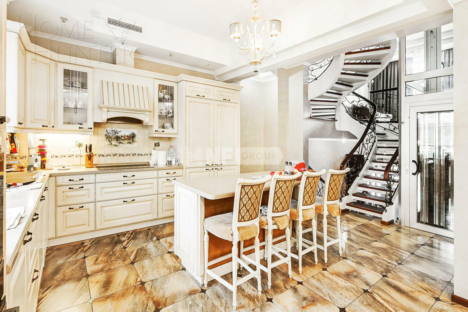 5-УРОВНЕВЫЙ ТАУНХАУС С ОТДЕЛКОЙ 783.4 М² НА 1 ЭТАЖЕ