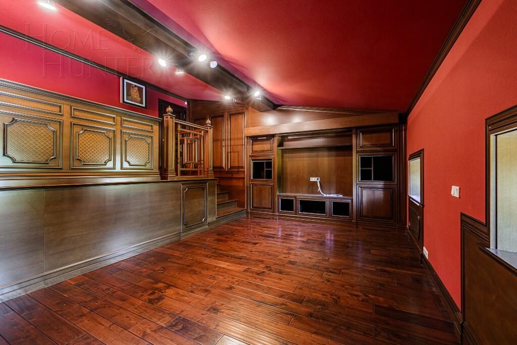 2-этажный коттедж 640 м² с отделкой