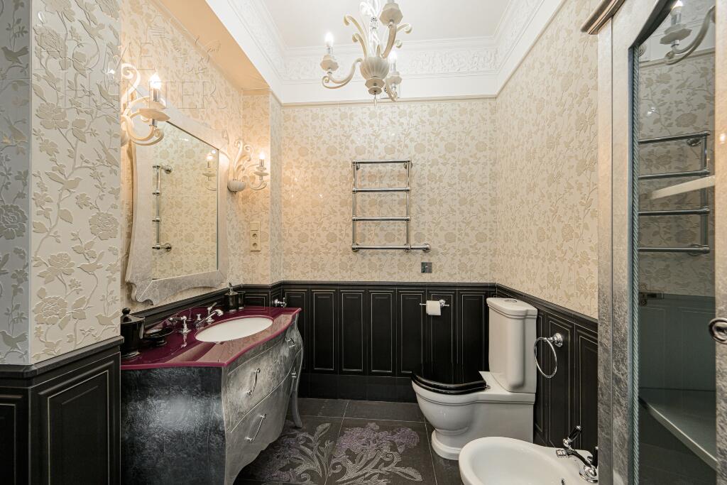 2-этажный коттедж 640 м² с отделкой