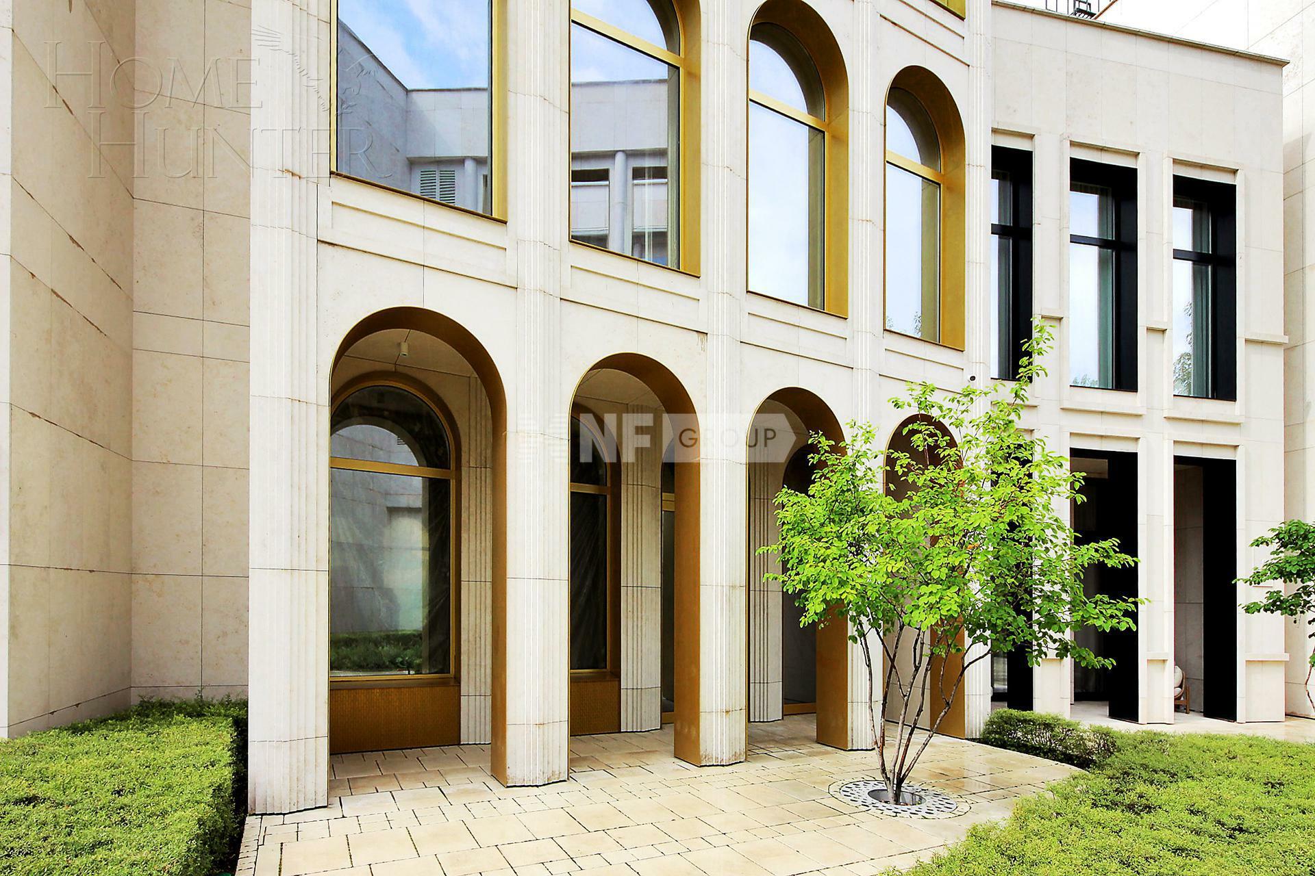 3-УРОВНЕВЫЙ ТАУНХАУС БЕЗ ОТДЕЛКИ 360 М² НА 1 ЭТАЖЕ