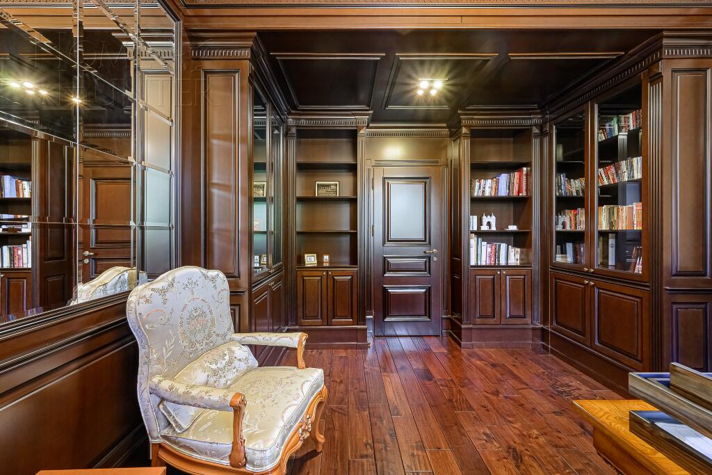 2-этажный коттедж 640 м² с отделкой