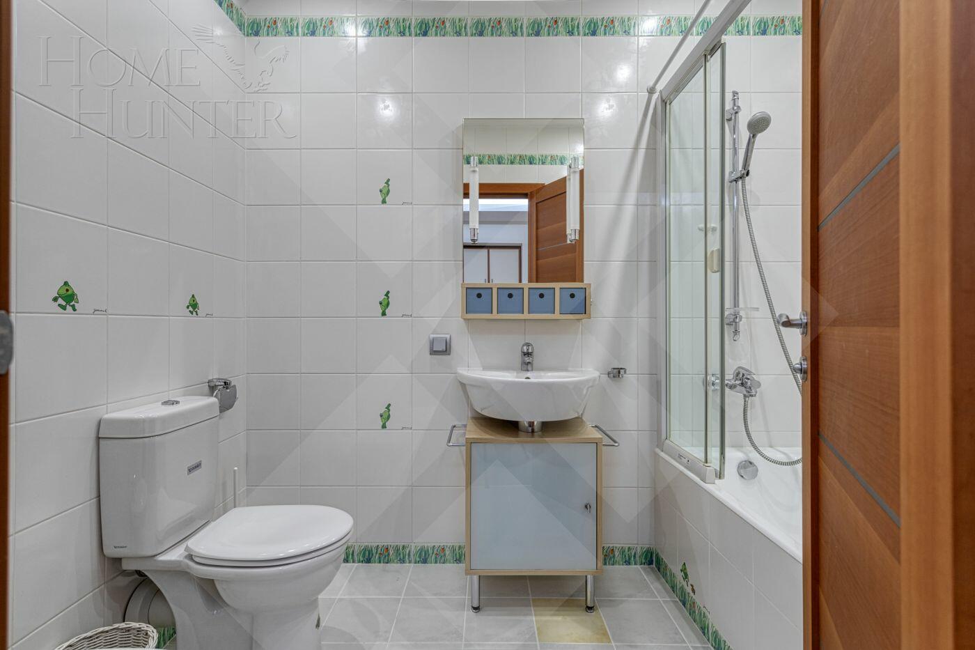 5-КОМН. КВАРТИРА С ОТДЕЛКОЙ 204.2 М² НА 3 ЭТАЖЕ