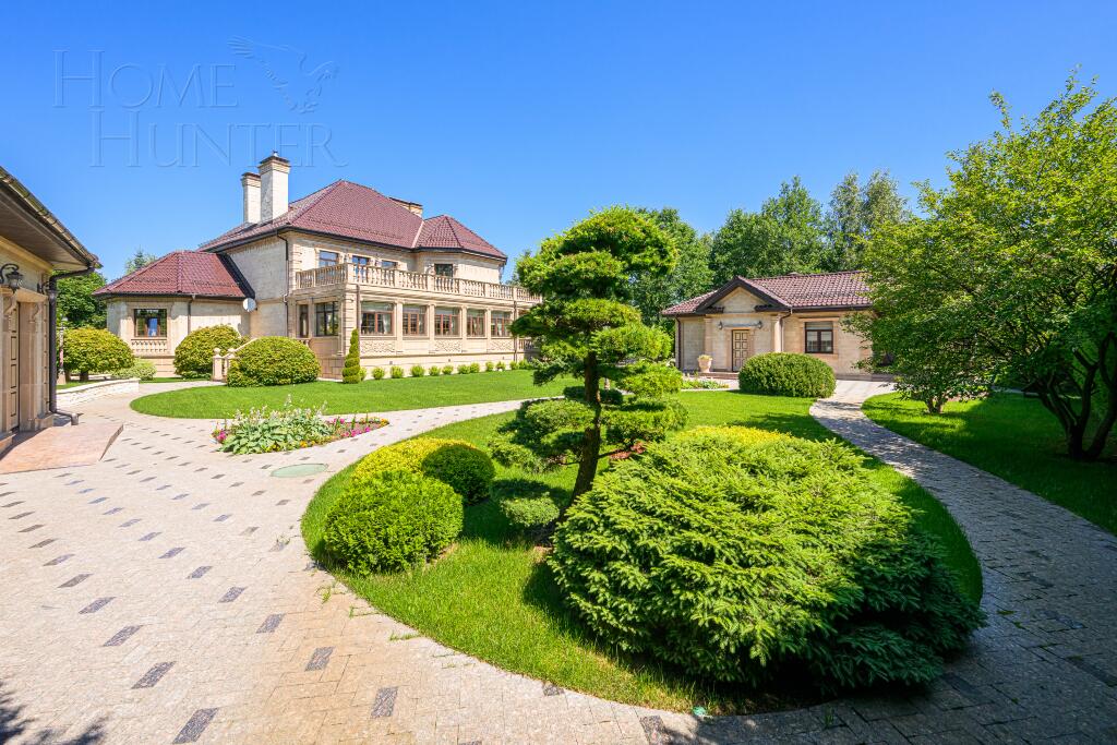 2-этажный коттедж 640 м² с отделкой