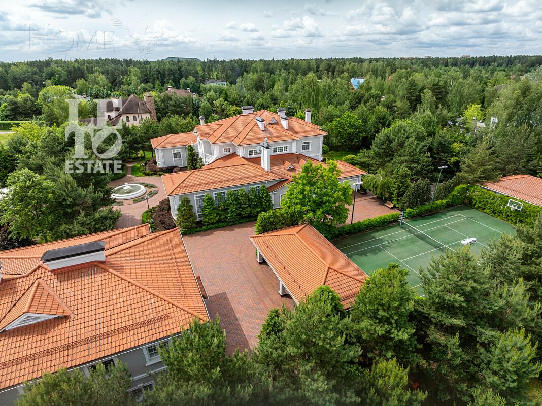 2-этажный коттедж 1 500 м² с отделкой