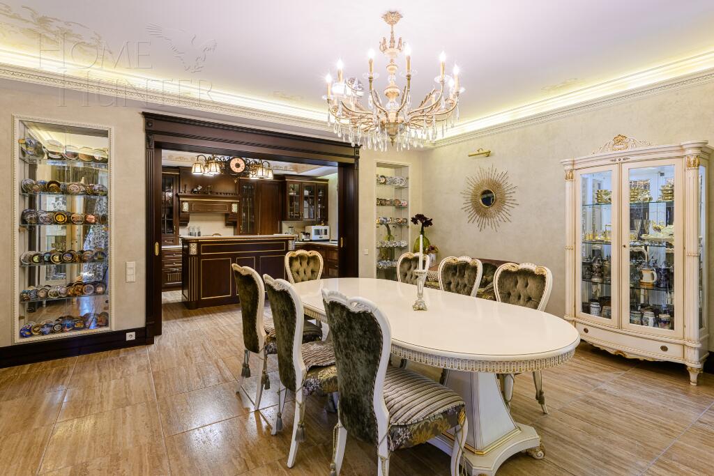 2-этажный коттедж 640 м² с отделкой