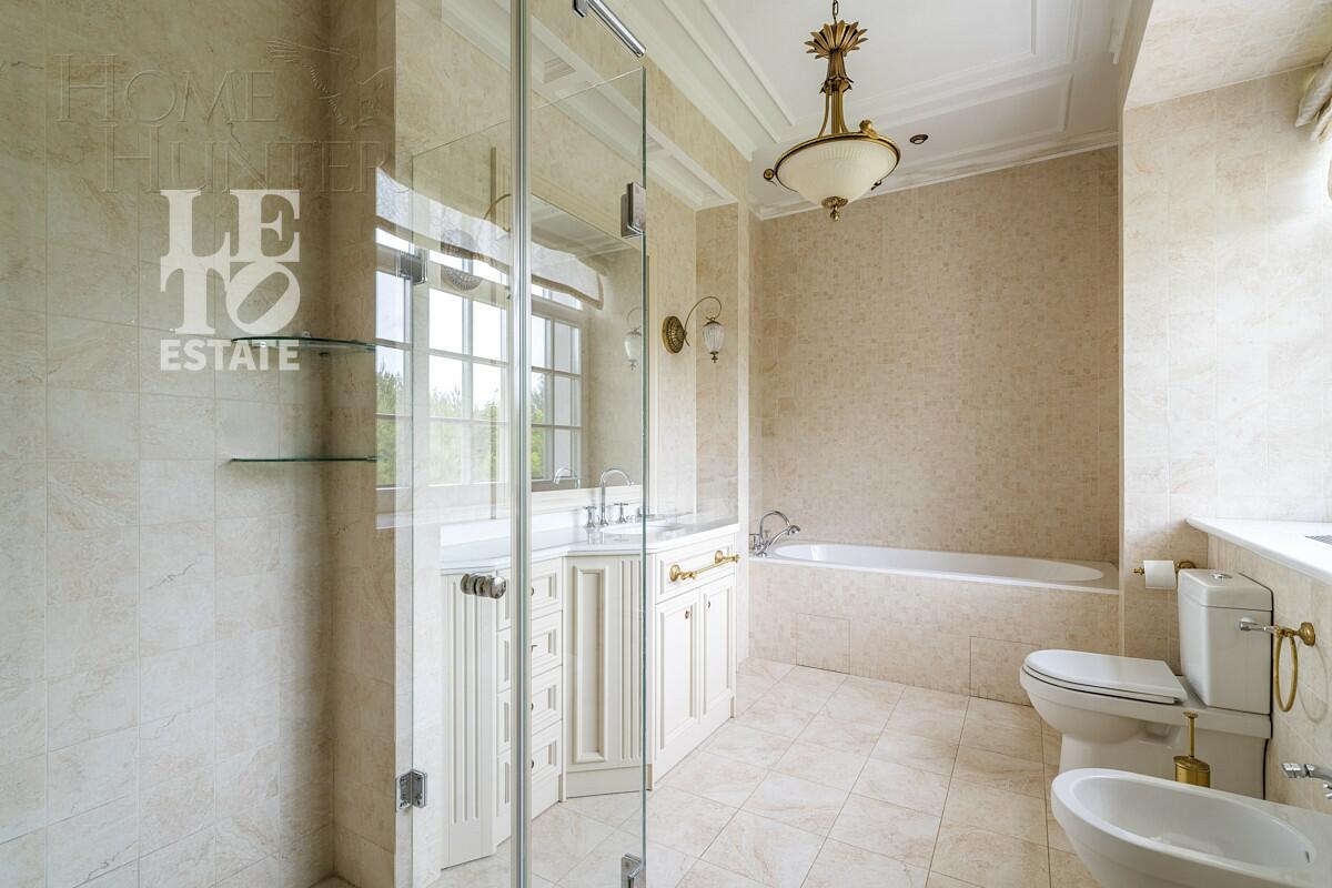 2-этажный коттедж 1 500 м² с отделкой