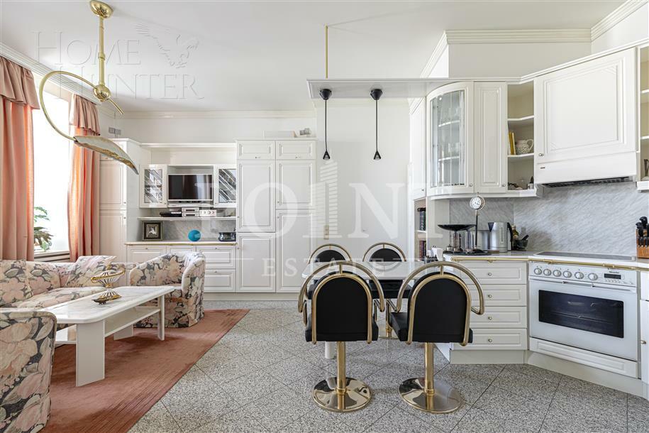 4-КОМН. КВАРТИРА С ОТДЕЛКОЙ 167.5 М² НА 5 ЭТАЖЕ