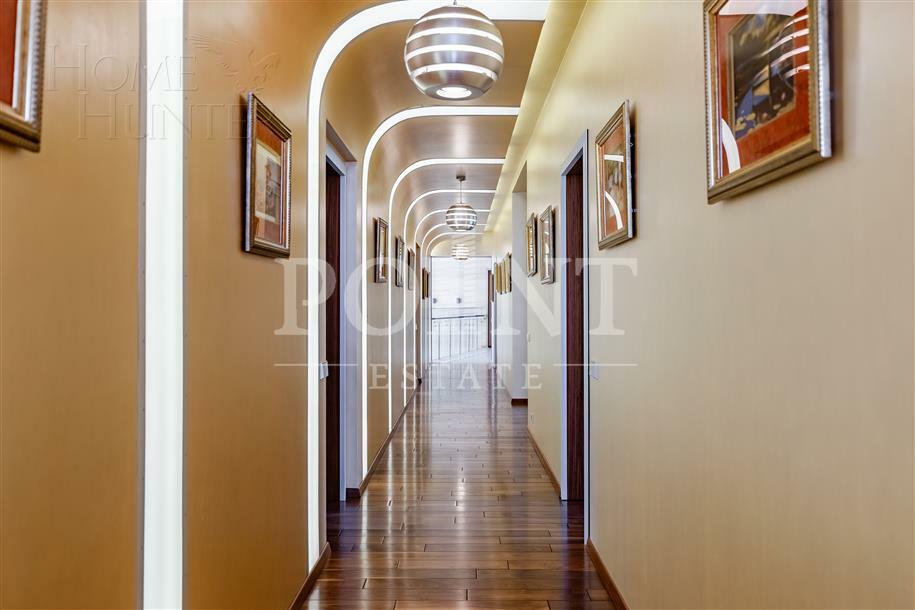 3-этажный коттедж 1 655 м² с отделкой