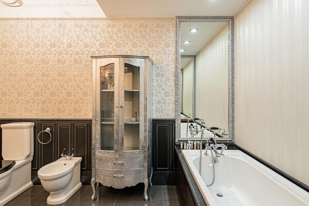 2-этажный коттедж 640 м² с отделкой