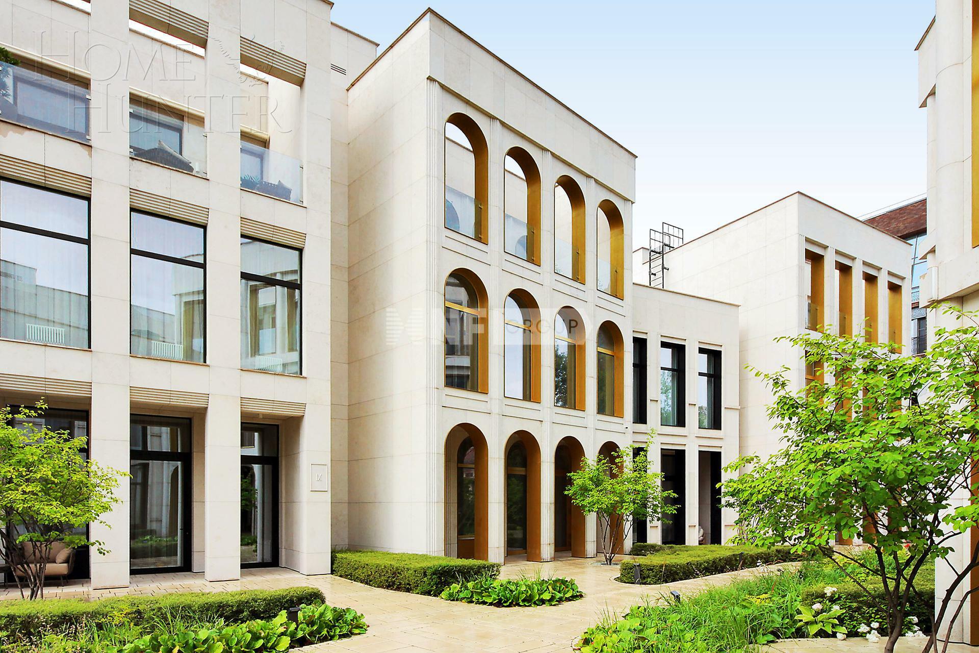 3-УРОВНЕВЫЙ ТАУНХАУС БЕЗ ОТДЕЛКИ 360 М² НА 1 ЭТАЖЕ