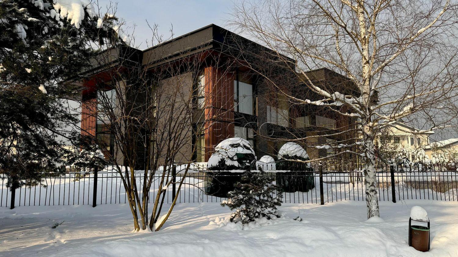 2-этажный коттедж 700 м² с отделкой