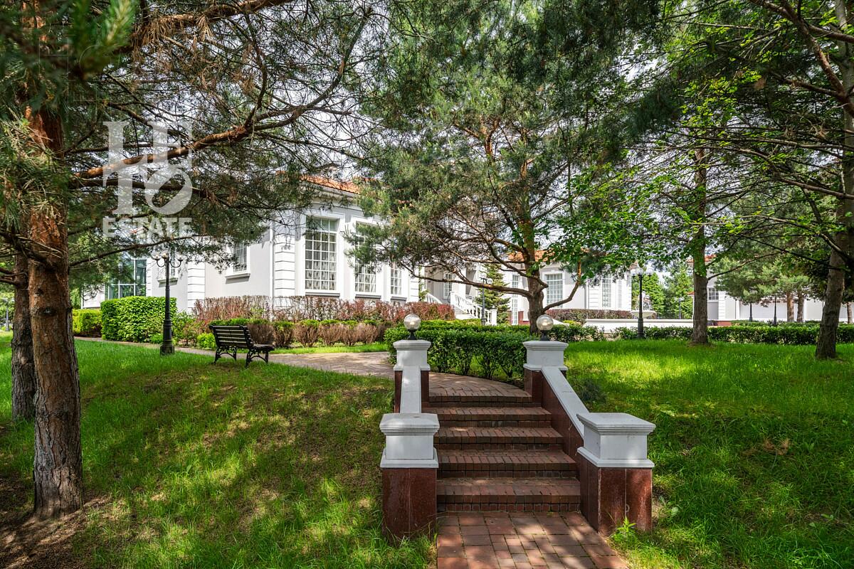 2-этажный коттедж 1 500 м² с отделкой