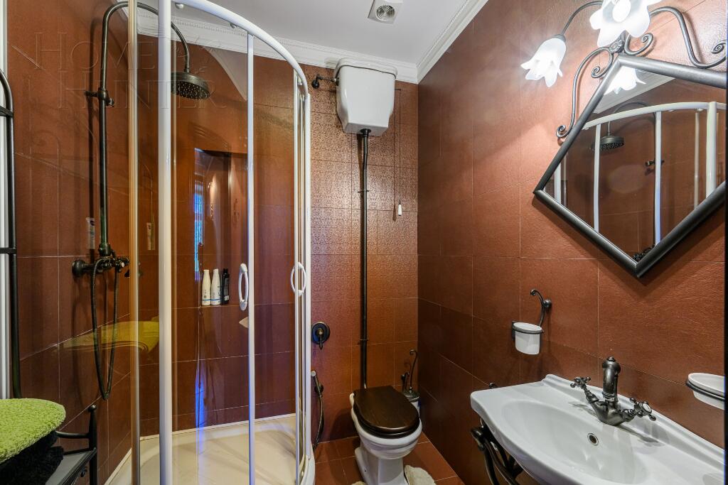 2-этажный коттедж 640 м² с отделкой