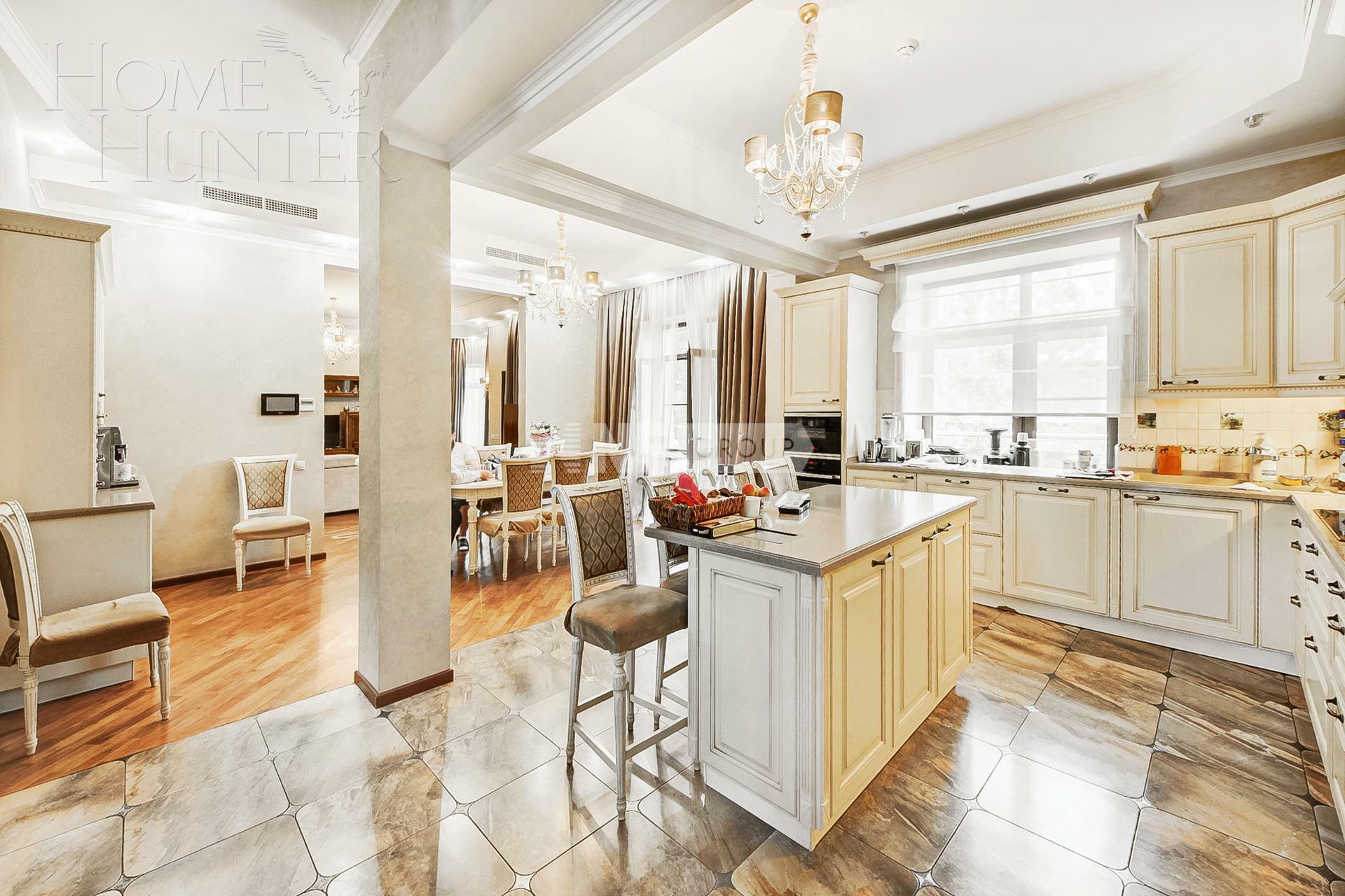 5-УРОВНЕВЫЙ ТАУНХАУС С ОТДЕЛКОЙ 783.4 М² НА 1 ЭТАЖЕ