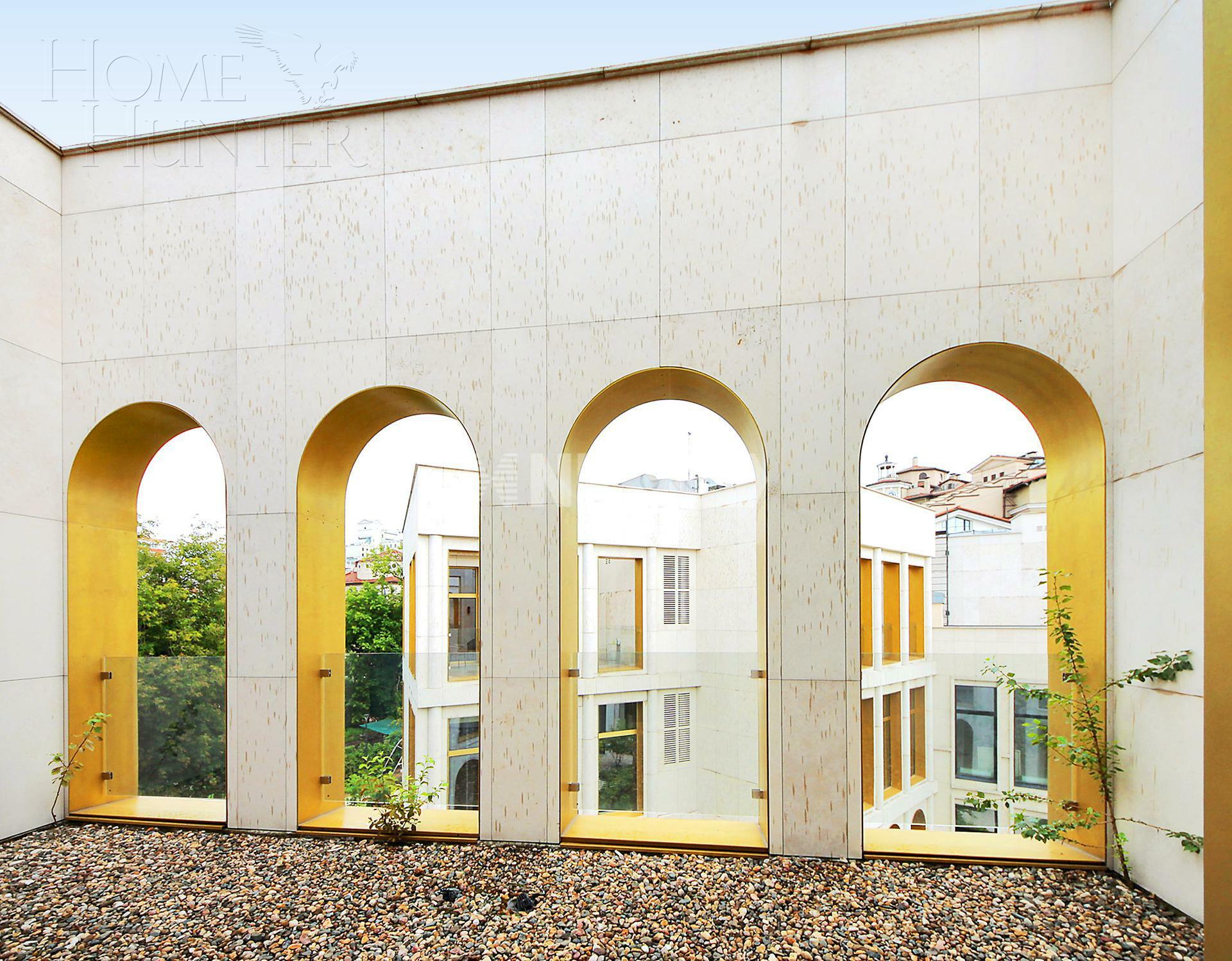 3-УРОВНЕВЫЙ ТАУНХАУС БЕЗ ОТДЕЛКИ 360 М² НА 1 ЭТАЖЕ