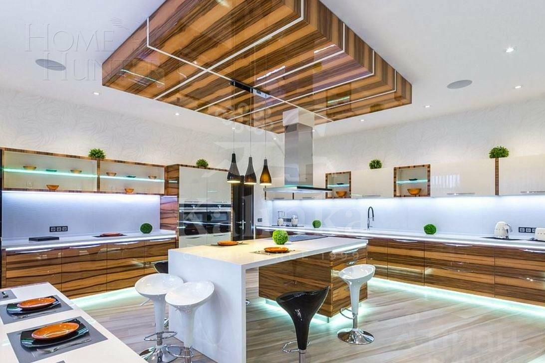 2-этажный коттедж 1 900 м² без отделки