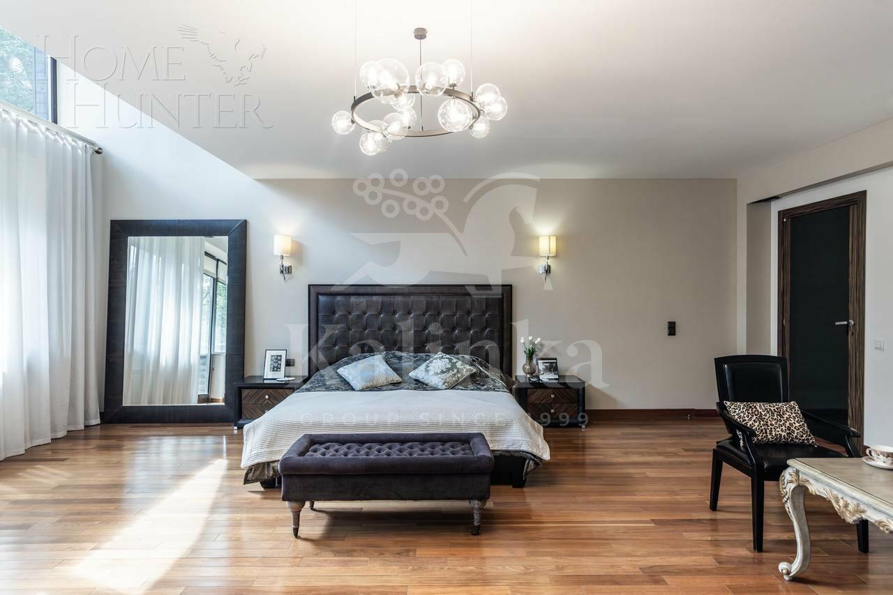 2-этажный коттедж 825 м² с отделкой