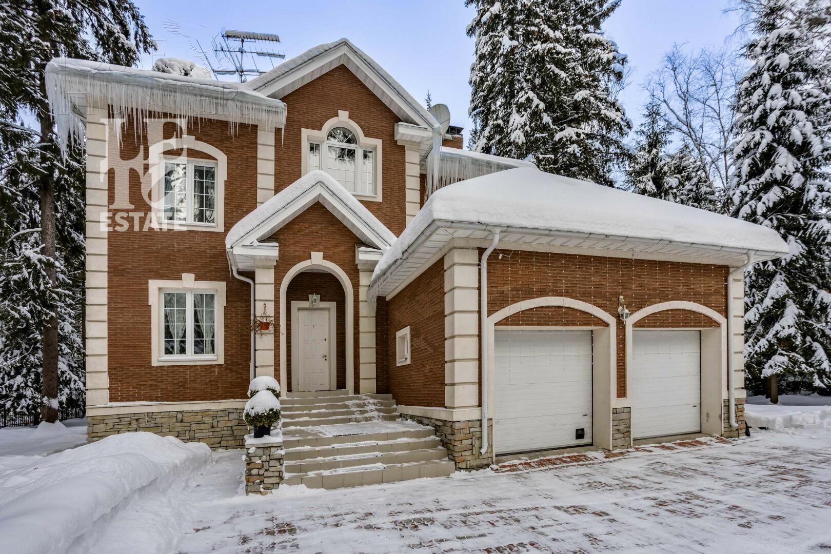 2-этажный коттедж 450 м² с отделкой