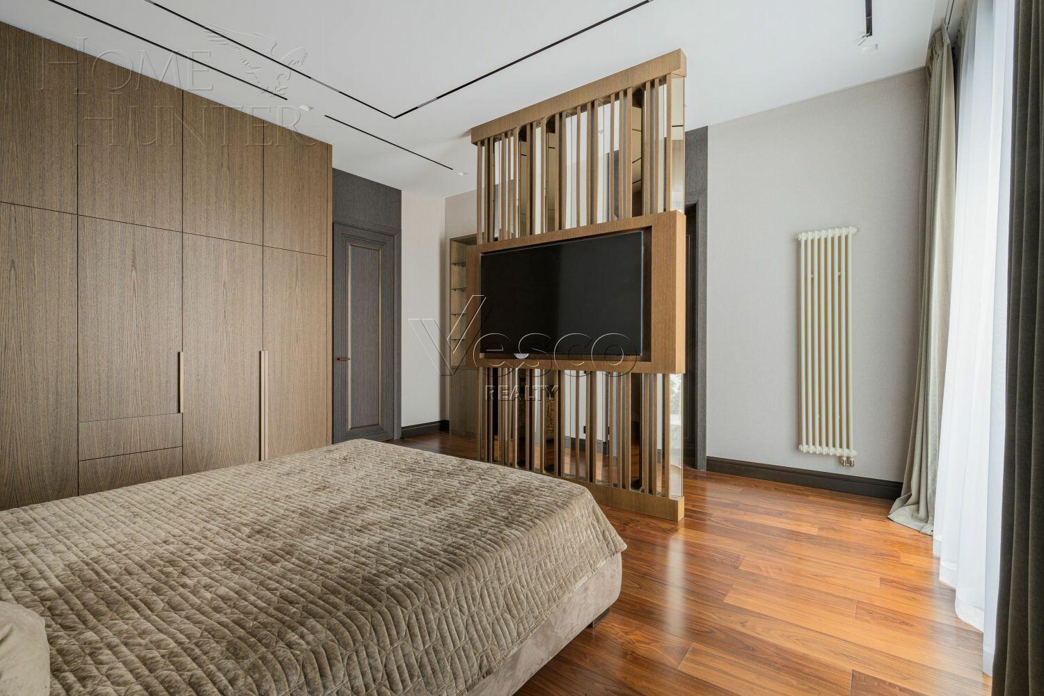 2-этажный коттедж 1 000 м² с отделкой