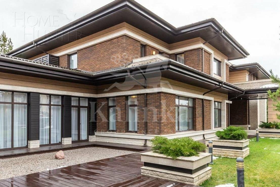 2-этажный коттедж 1 900 м² без отделки