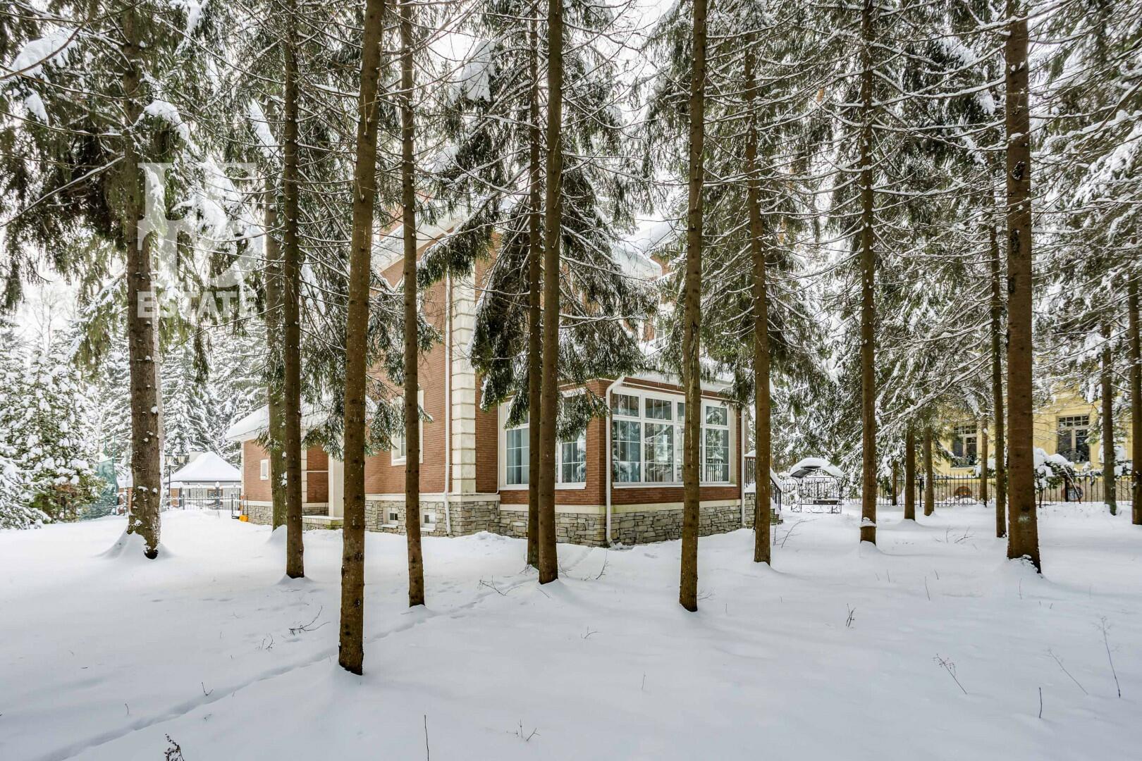 2-этажный коттедж 450 м² с отделкой