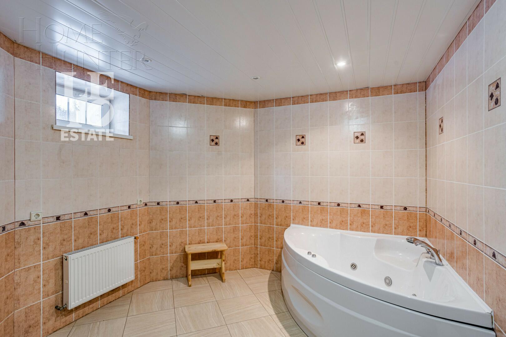 2-этажный коттедж 450 м² с отделкой