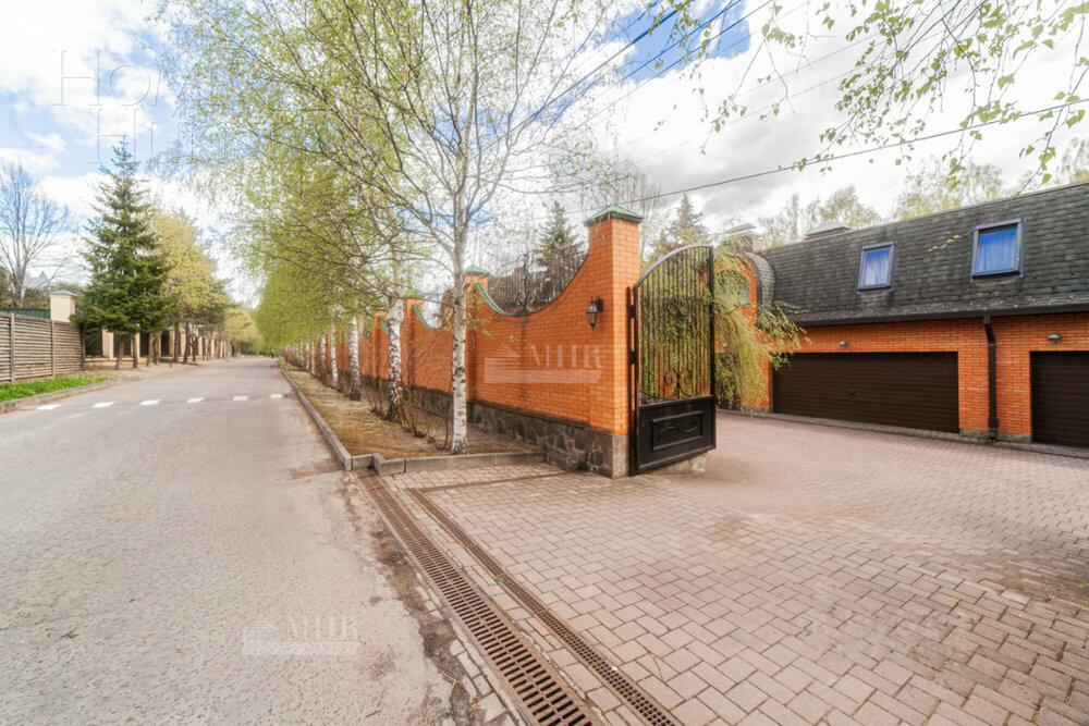 2-этажный коттедж 500 м² с отделкой