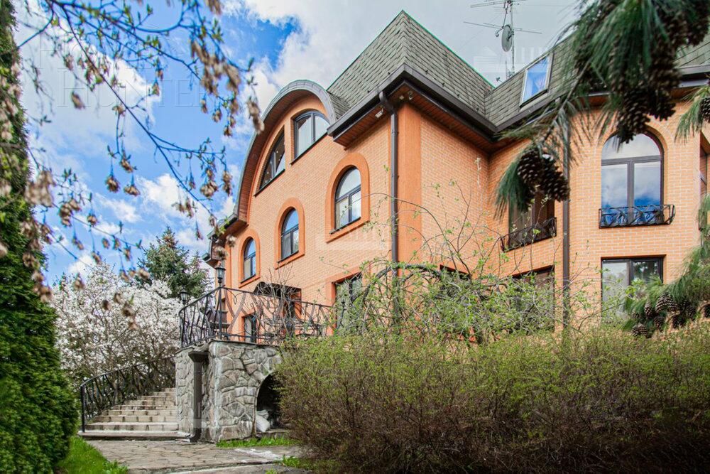 2-этажный коттедж 500 м² с отделкой