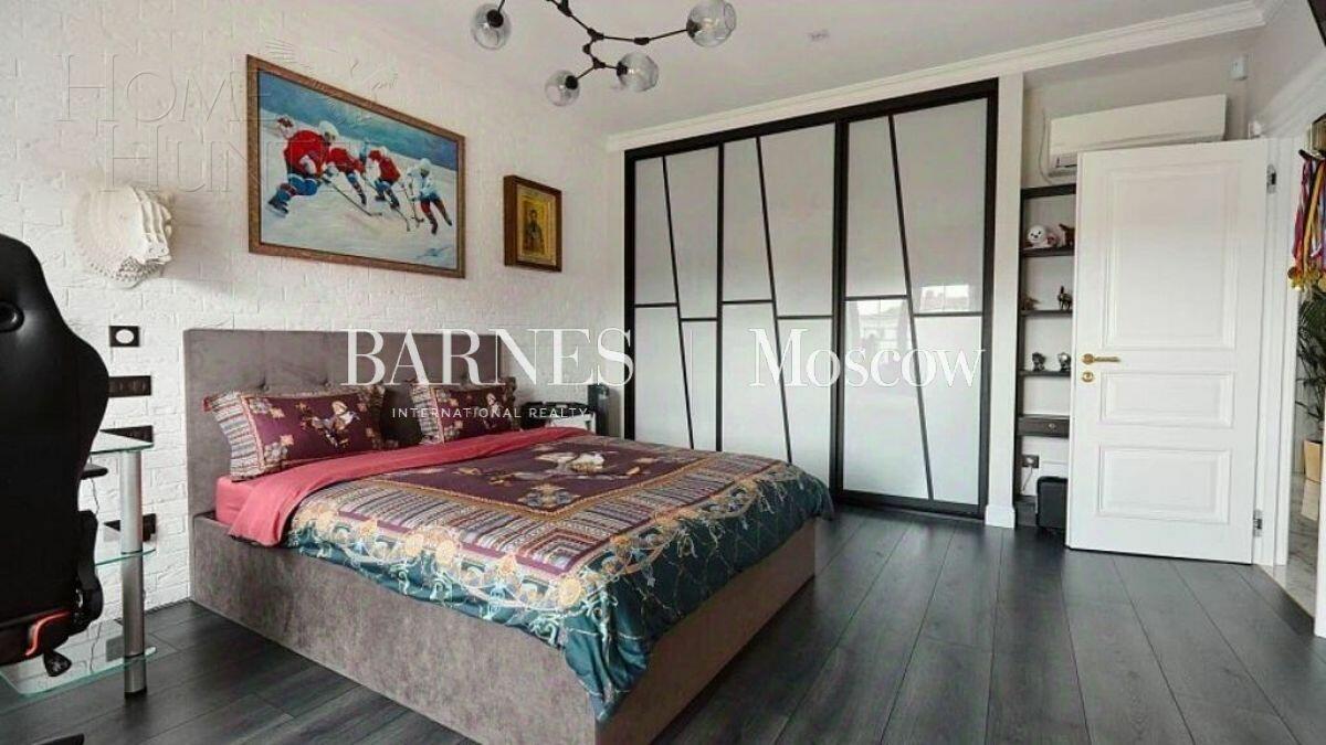 2-этажный коттедж 550 м² с отделкой