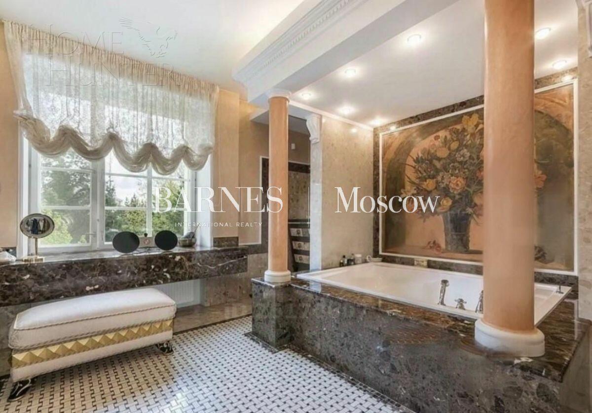 3-этажный коттедж 850 м² с отделкой