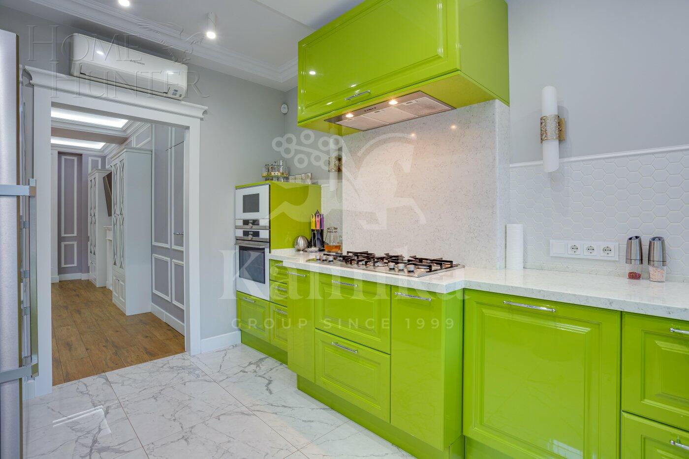 2-этажный коттедж 261 м² с отделкой