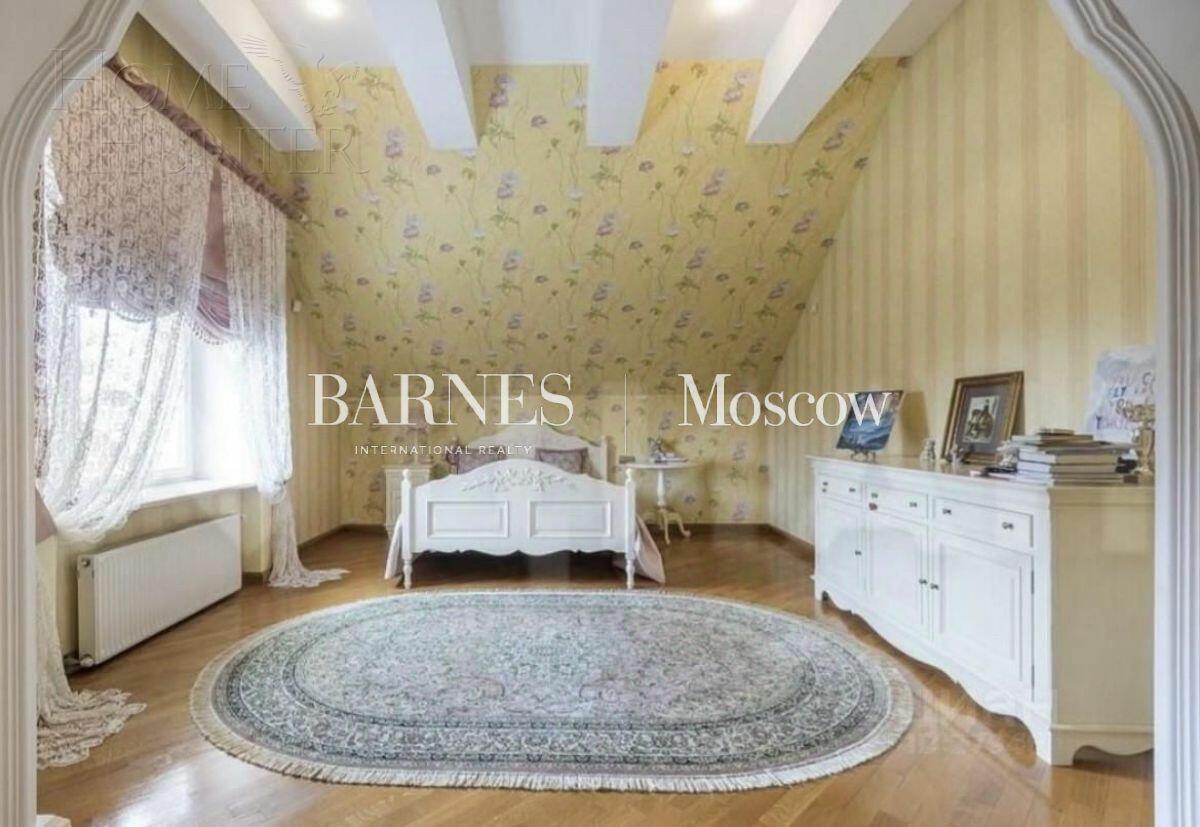 3-этажный коттедж 850 м² с отделкой