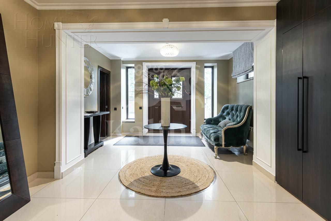 2-этажный коттедж 825 м² с отделкой