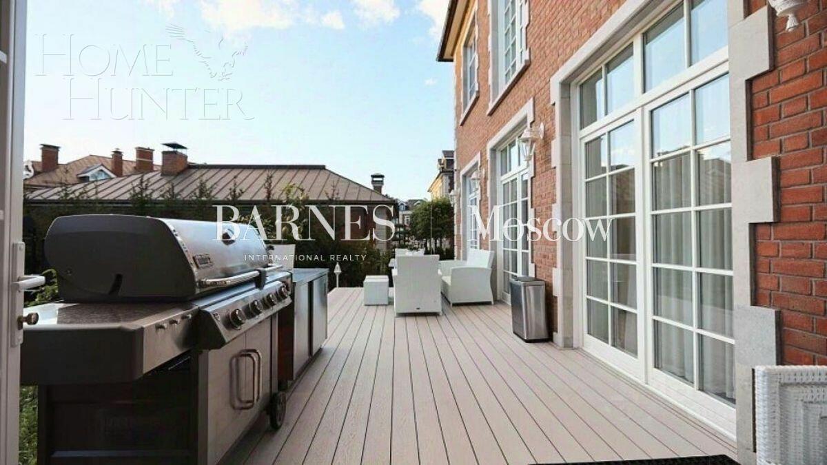 2-этажный коттедж 550 м² с отделкой