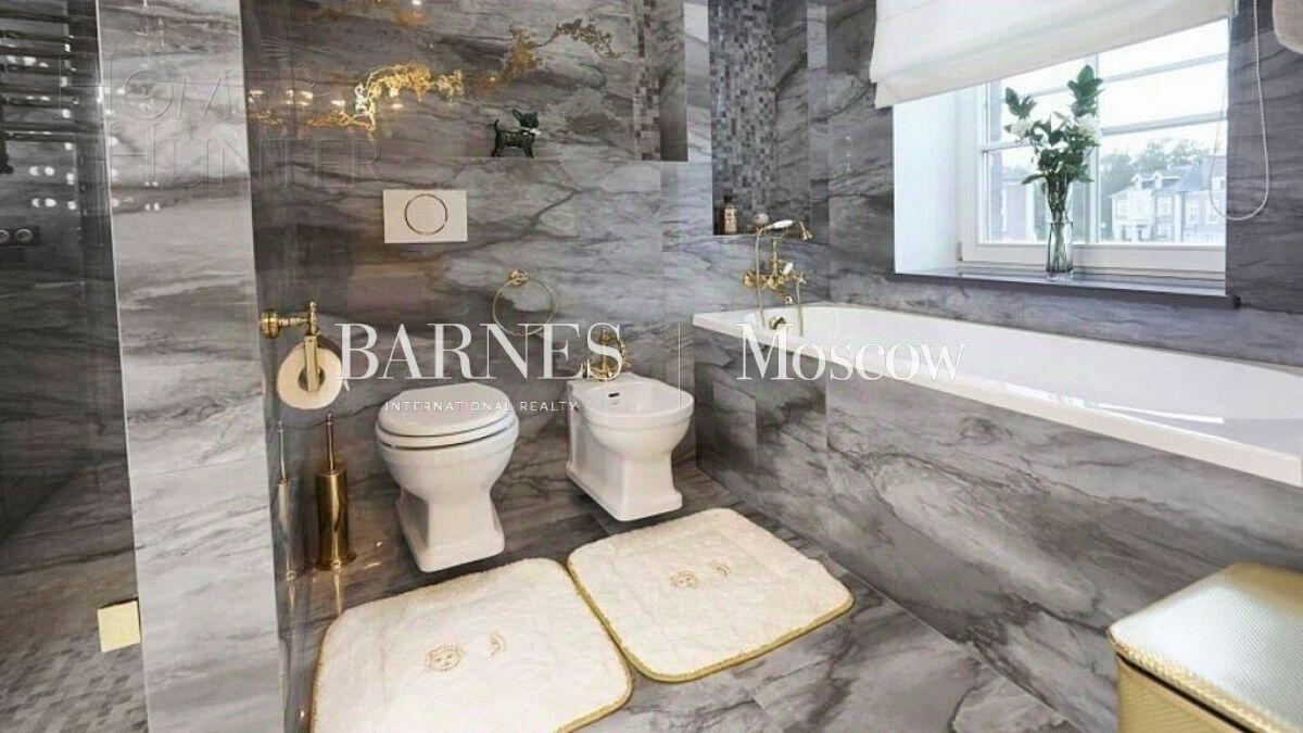 2-этажный коттедж 550 м² с отделкой