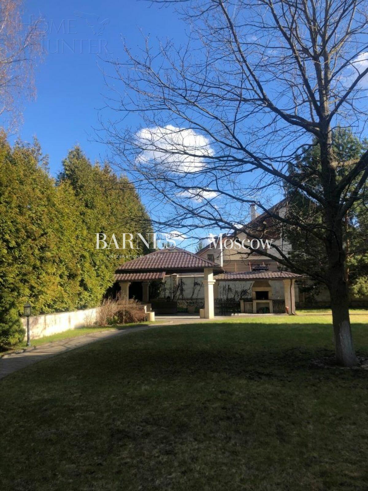 3-этажный коттедж 850 м² с отделкой