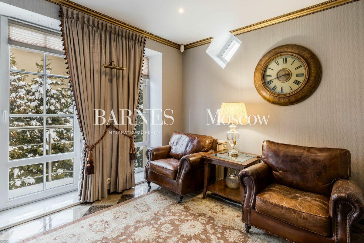 2-этажный коттедж 460 м² с отделкой